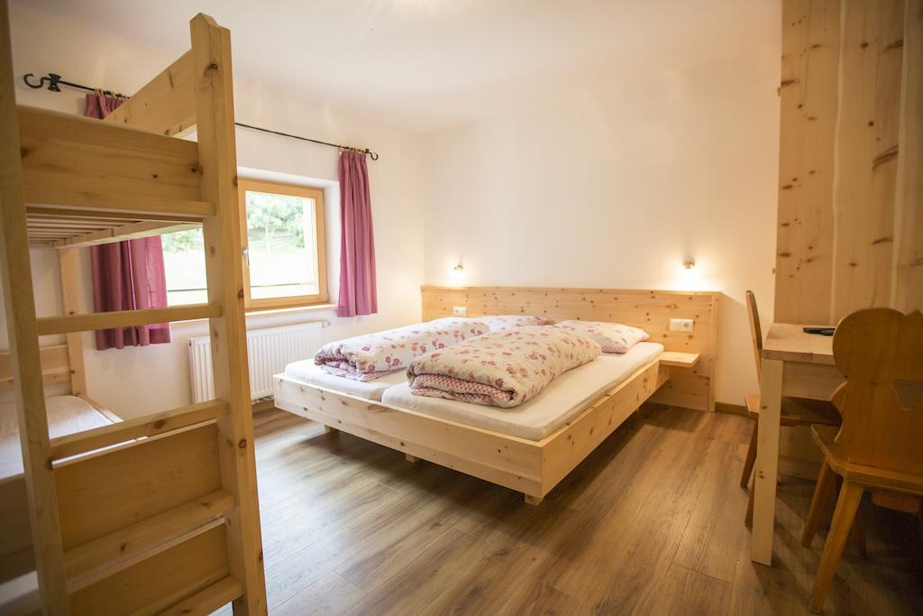 Zolerhof Lägenhet Velturno Rum bild